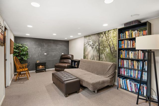 1342 Chillem Drive, Batavia, IL 60510