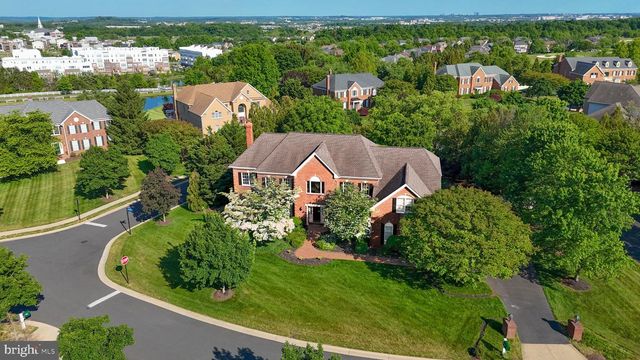 19854 ANNENBERG DR, Ashburn, VA 20147
