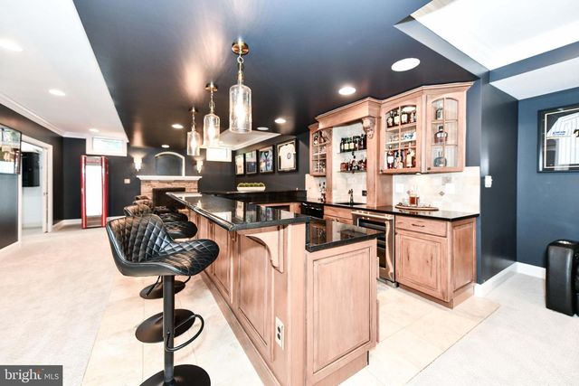 19854 ANNENBERG DR, Ashburn, VA 20147