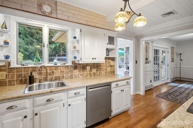 1 Beech Court, East Brunswick, NJ 08816