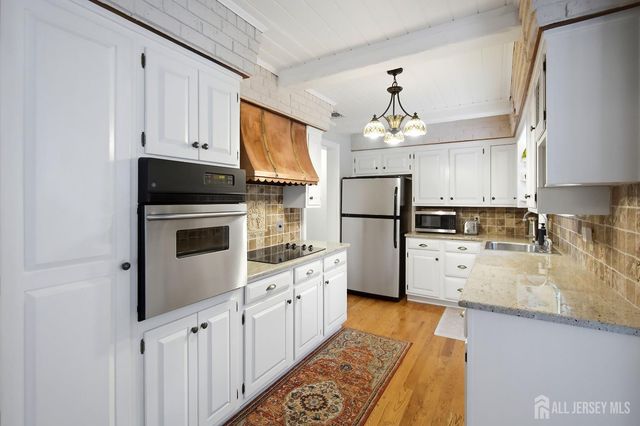 1 Beech Court, East Brunswick, NJ 08816