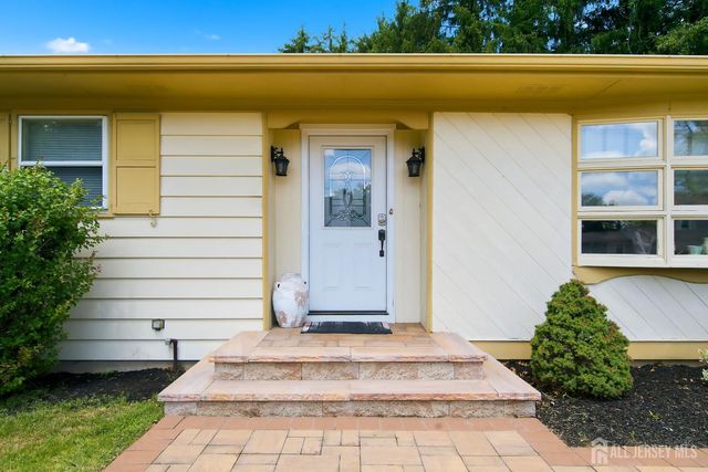 1 Beech Court, East Brunswick, NJ 08816
