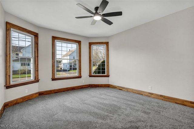 43 Bridge Street, Newton Falls, OH 44444