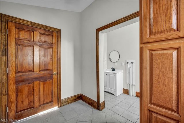 43 Bridge Street, Newton Falls, OH 44444