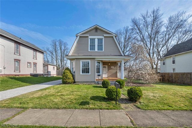 43 Bridge Street, Newton Falls, OH 44444