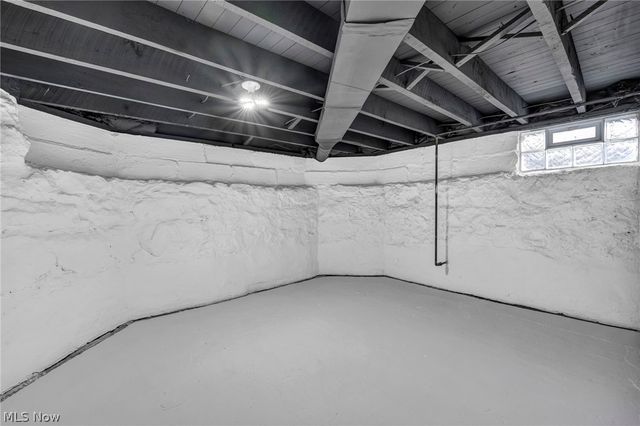 43 Bridge Street, Newton Falls, OH 44444