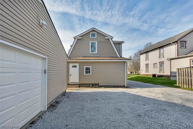 43 Bridge Street, Newton Falls, OH 44444