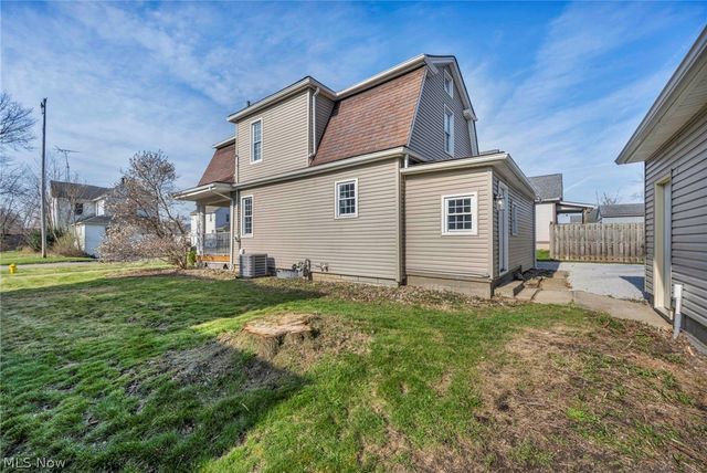 43 Bridge Street, Newton Falls, OH 44444