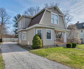 43 Bridge Street, Newton Falls, OH 44444