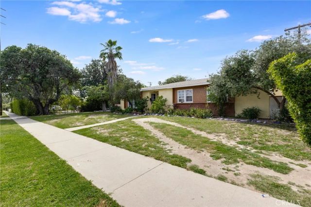 6339 Cleon Street, North Hollywood, CA 91606