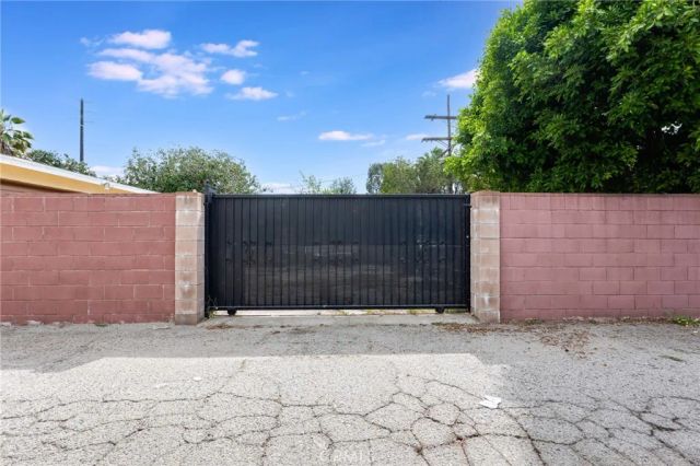 6339 Cleon Street, North Hollywood, CA 91606