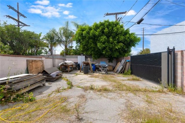 6339 Cleon Street, North Hollywood, CA 91606