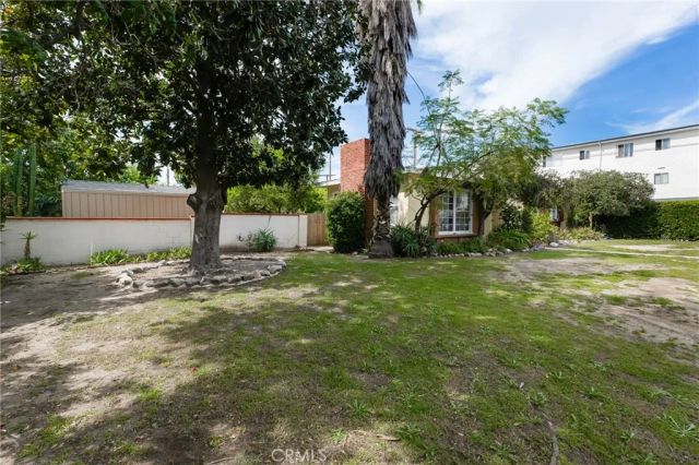 6339 Cleon Street, North Hollywood, CA 91606