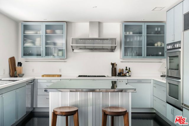 9648 Yoakum Drive, Beverly Hills, CA 90210