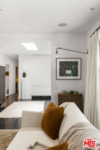 9648 Yoakum Drive, Beverly Hills, CA 90210