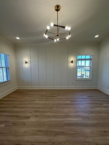 335 Sugarview Road, Sugar Hill, GA 30518