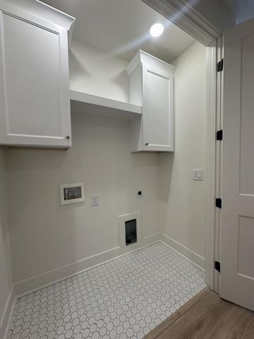 335 Sugarview Road, Sugar Hill, GA 30518