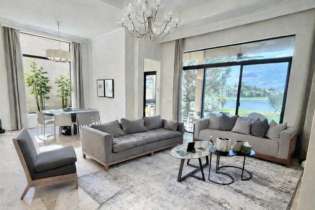 16831 Pavilion Way, Delray Beach, FL 33446