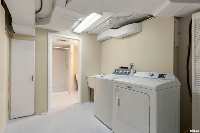 3502 N PEORIA Avenue, Peoria, IL 61603