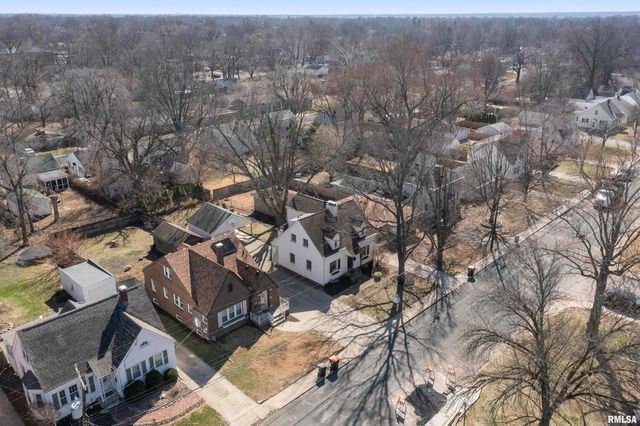 3502 N PEORIA Avenue, Peoria, IL 61603