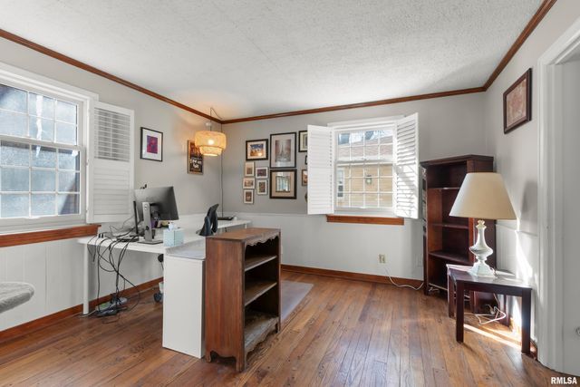 3502 N PEORIA Avenue, Peoria, IL 61603