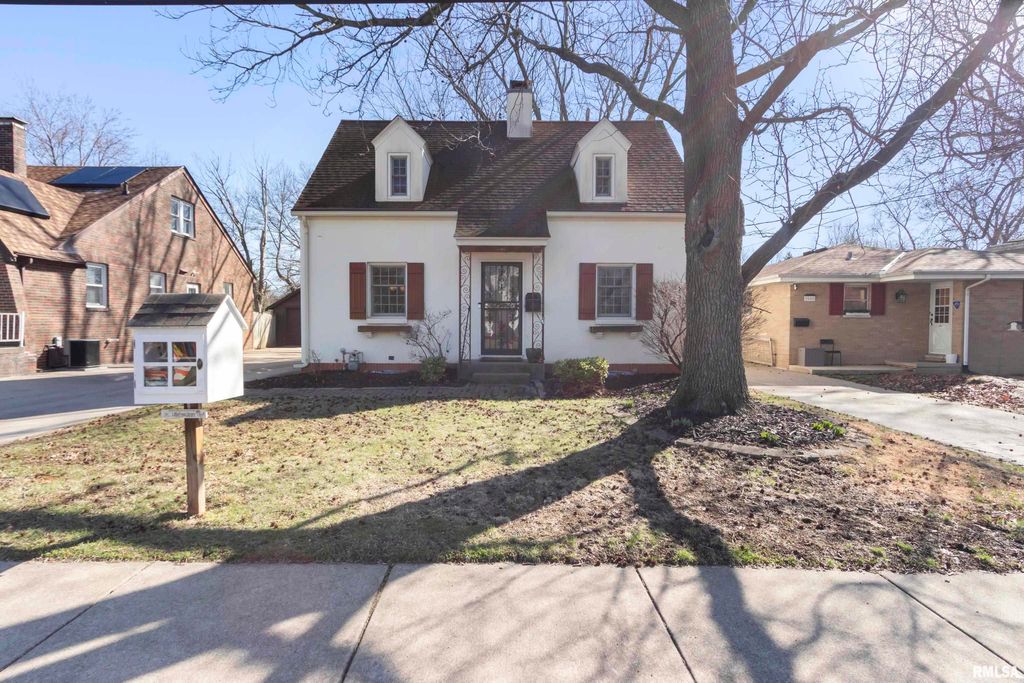 3502 N PEORIA Avenue, Peoria, IL 61603