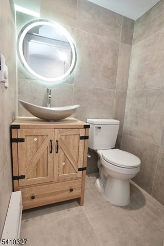 41 Arlington Ave, Jersey City, NJ 07305