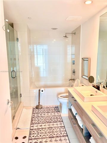 1300 S Miami Ave 2205, Miami, FL 33130