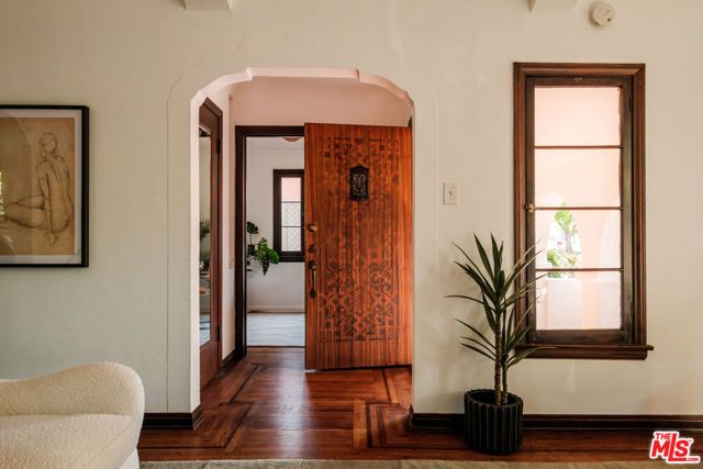 4260 S Norton Avenue, Los Angeles, CA 90008