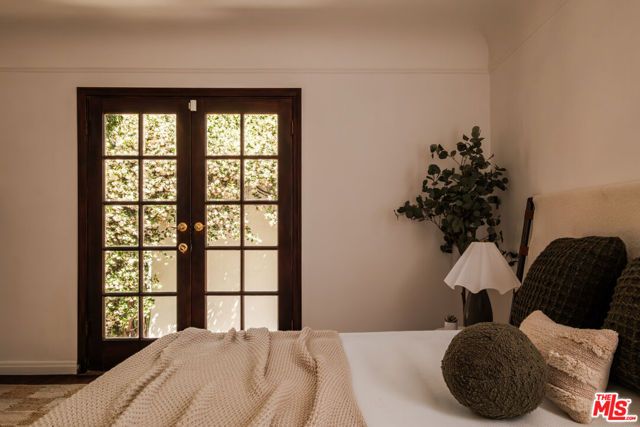 4260 S Norton Avenue, Los Angeles, CA 90008