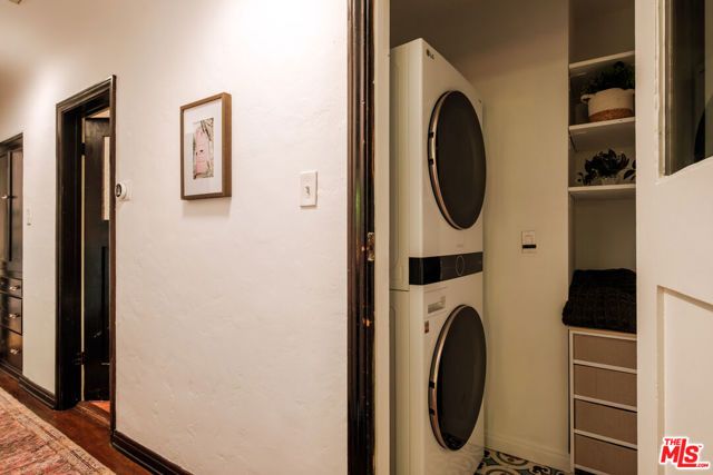 4260 S Norton Avenue, Los Angeles, CA 90008
