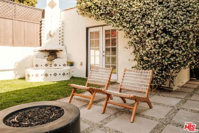 4260 S Norton Avenue, Los Angeles, CA 90008