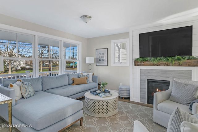 303 Pennsylvania Avenue, Spring Lake, NJ 07762