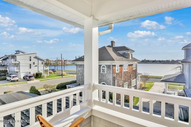 303 Pennsylvania Avenue, Spring Lake, NJ 07762