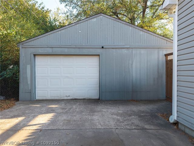 2208 Knoxville Street, Fort Smith, AR 72901