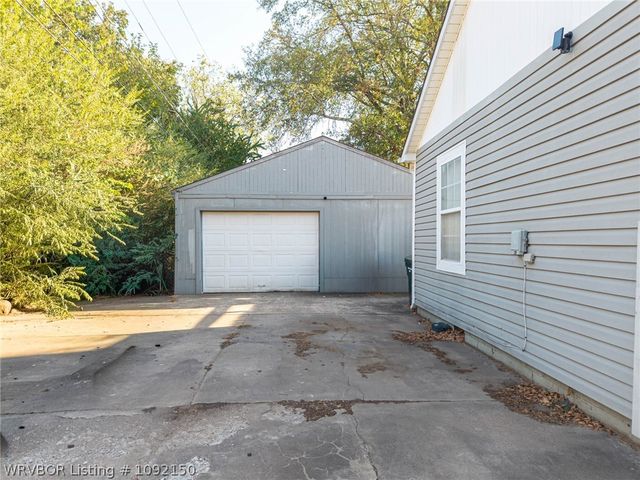 2208 Knoxville Street, Fort Smith, AR 72901
