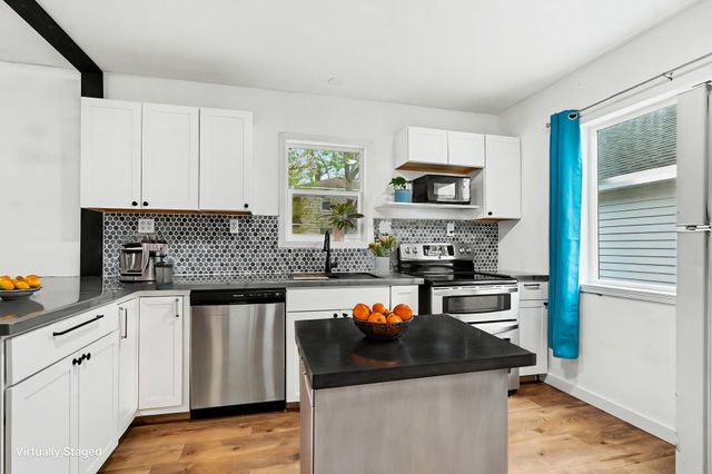 1914 Kalamazoo Avenue SE, Grand Rapids, MI 49507