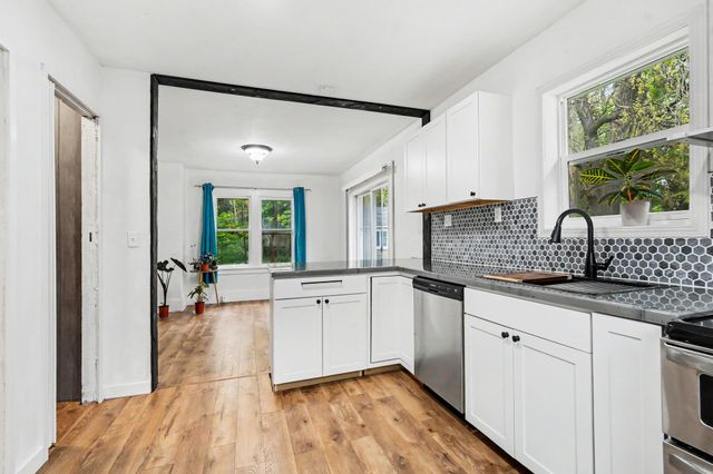 1914 Kalamazoo Avenue SE, Grand Rapids, MI 49507