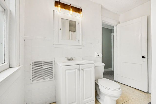 1914 Kalamazoo Avenue SE, Grand Rapids, MI 49507