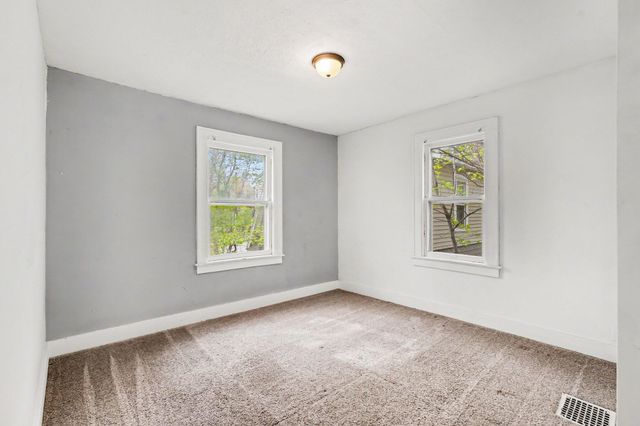 1914 Kalamazoo Avenue SE, Grand Rapids, MI 49507