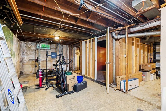 1914 Kalamazoo Avenue SE, Grand Rapids, MI 49507
