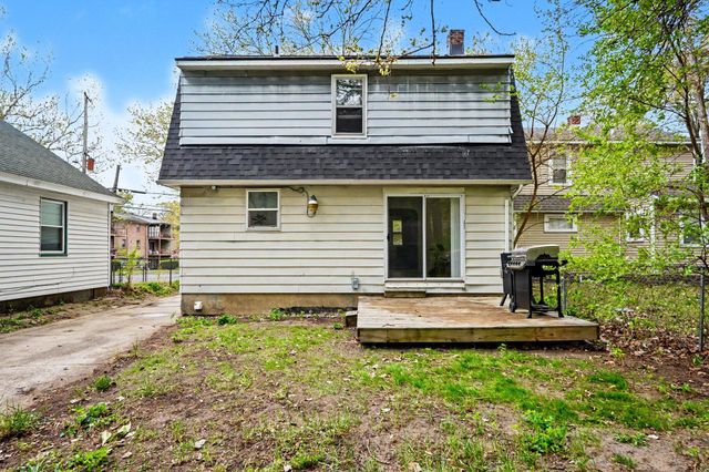 1914 Kalamazoo Avenue SE, Grand Rapids, MI 49507