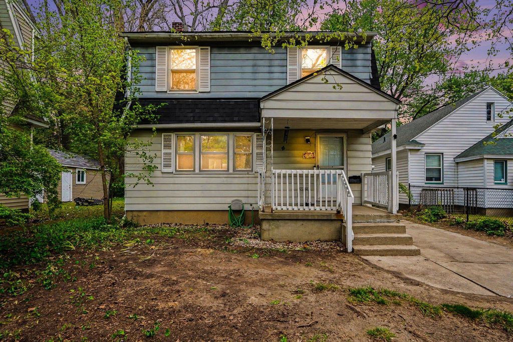 1914 Kalamazoo Avenue SE, Grand Rapids, MI 49507