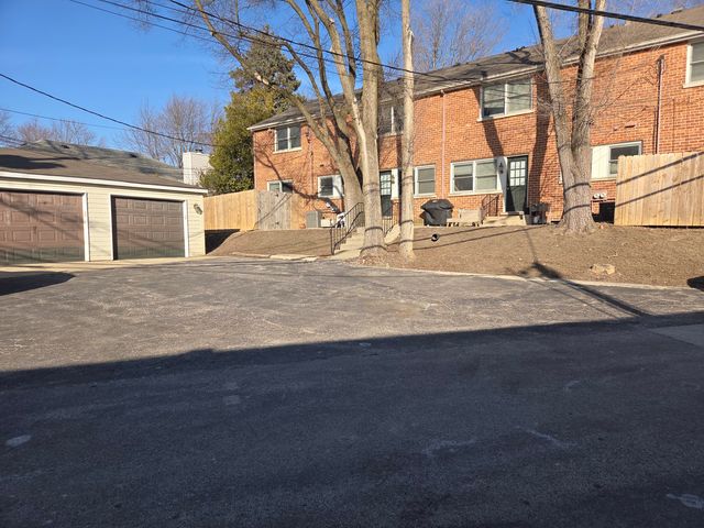 Address unavailable.