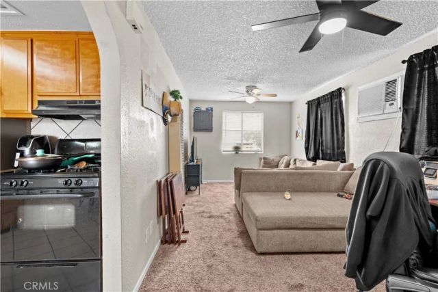 243 W C Street, Colton, CA 92324