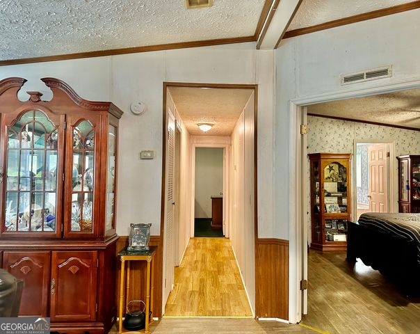 260 Lakey Lane, Cornelia, GA 30531
