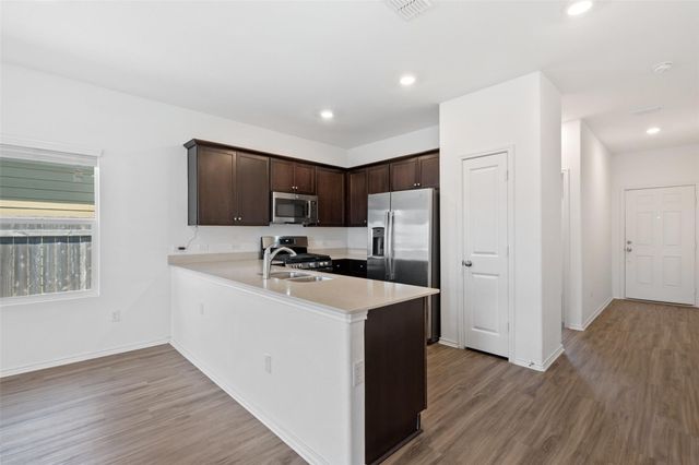 13803 Tordillo DR, Elgin, TX 78621