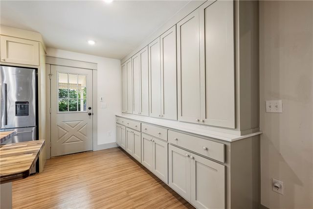 1702 SW D Street, Bentonville, AR 72712