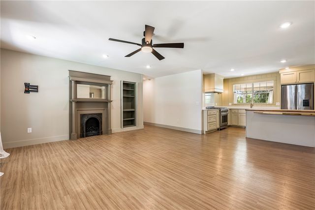 1702 SW D Street, Bentonville, AR 72712
