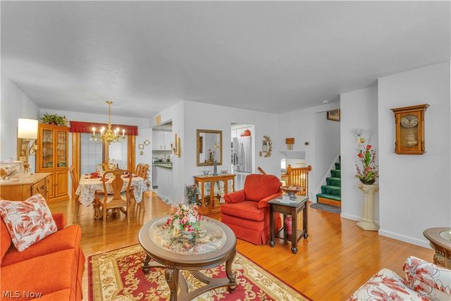 4430 Bentley Drive, North Olmsted, OH 44070